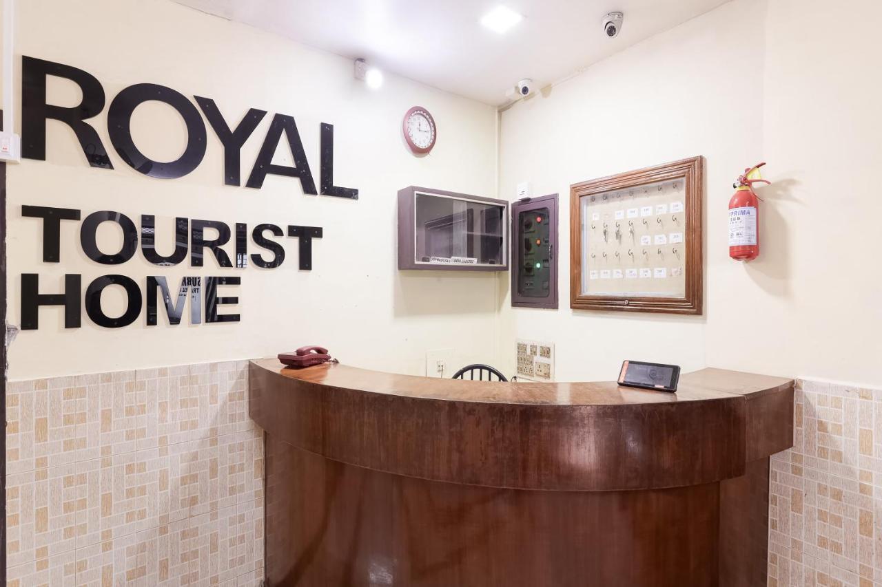 Spot On 60665 Royal Tourist Home Valāncheri Dış mekan fotoğraf